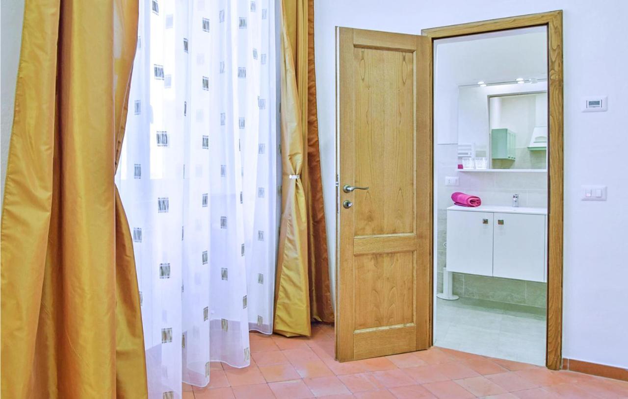 1 Bedroom Gorgeous Apartment In أريتسو المظهر الخارجي الصورة